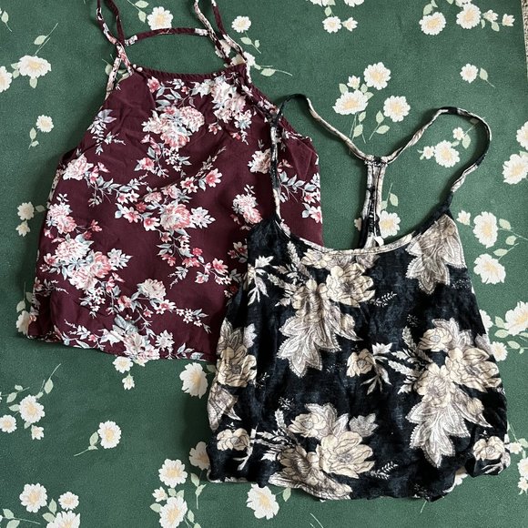 !!SOLD!! F21 Flowy Floral Crop Top Bundle - Picture 1 of 10